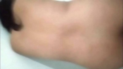 æ•™å®˜æ”¾å­¦å›žå®¶ï¼Œè·Ÿåˆ«äººè€å©†åœ¨ä¸€èµ·å¾ˆå¼€å¿ƒ