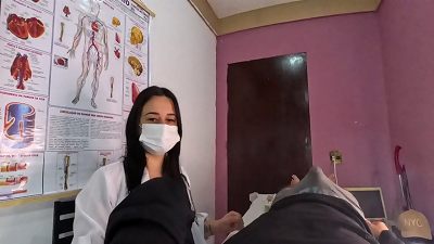 åœ¨æŠ¤å£«é¢å‰çªç„¶å‹ƒèµ·
