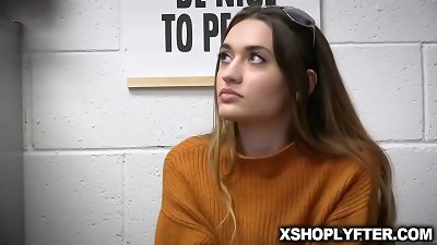 ç»§çˆ¶æ°å…‹ç»´åŠ æ–¯ä¸ºäº† Sera'Ryders çš„ç¼˜æ•…ä¸Žå†›å®˜è¿ˆå…‹å®‰å¥‡å°¼è¿›è¡Œä¸‰äººå¬‰æˆ